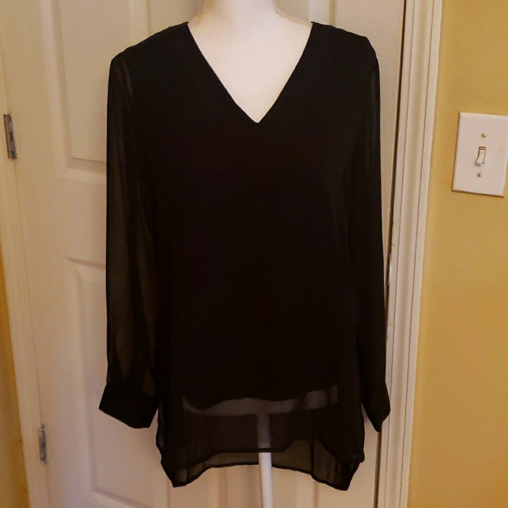 Vince Camuto Black V Neck top - Picture 1 of 9